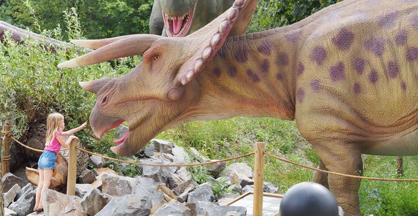 dinoland-triceratops