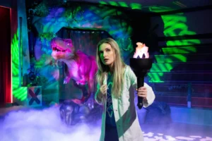 Dinozine scene Onderzoeker Hatcher 29